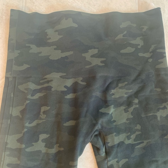 Spanx Leggings Lot Size Small - Picture 5 of 7